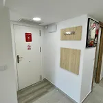 Daire New Square Tiki *