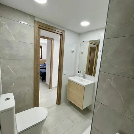 Apartament New Square Tiki *